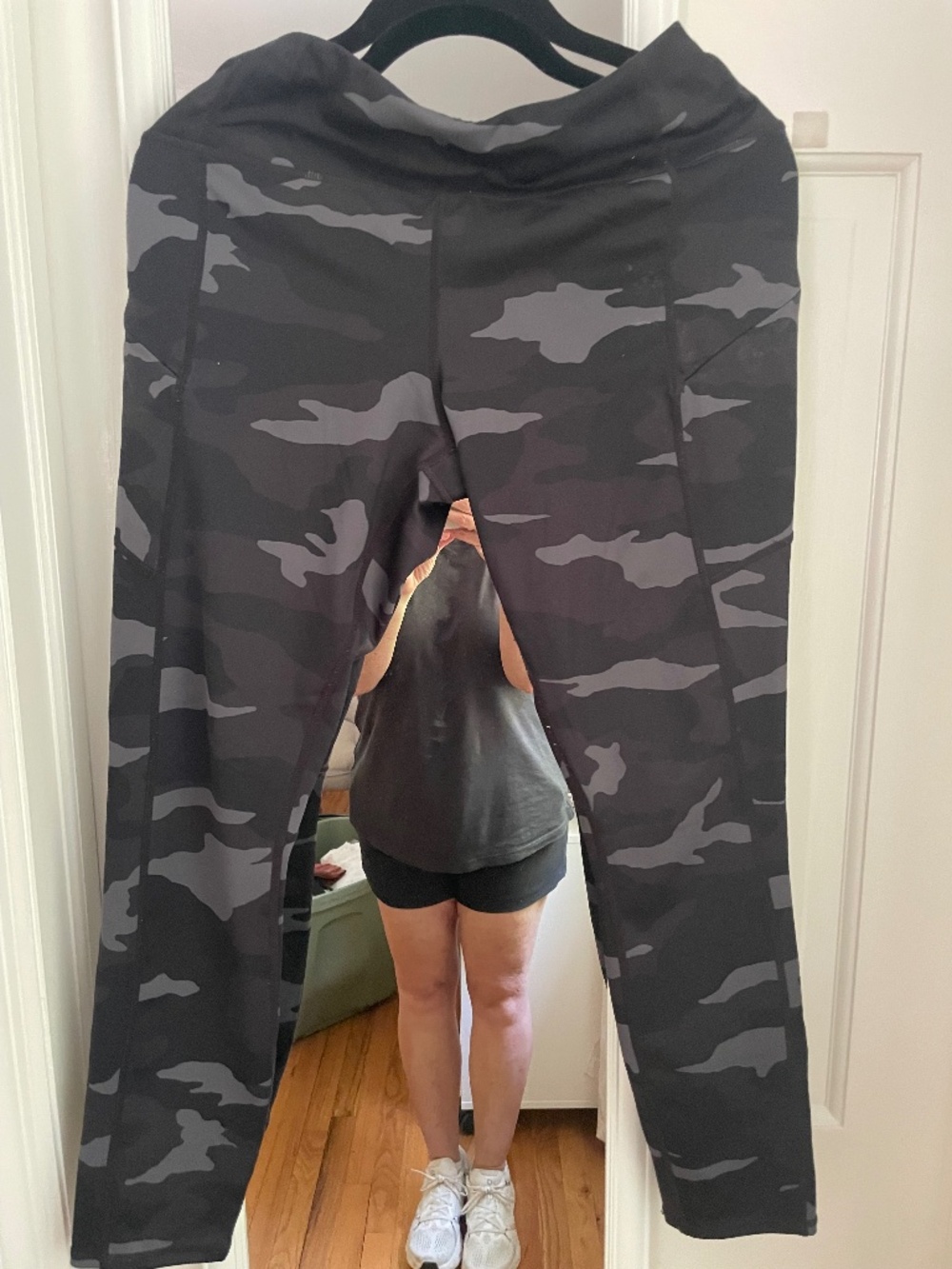 Athleta leggings camo with pockets size M